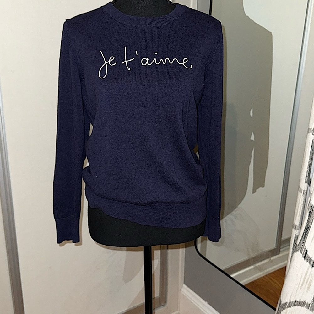 Navy Blue Sweater with 'Je t'aime' Embroidery